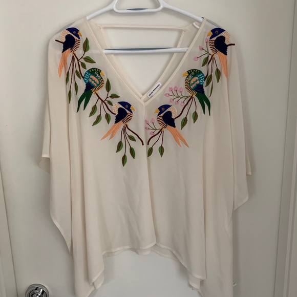 Club Monaco Bird Blouse - Picture 6 of 6